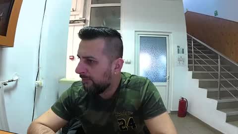 Snapshot of tarkan198 chatting on 03.08.25 tarkan198 online show from 03.08.25
