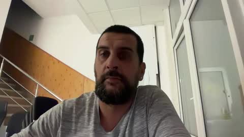 Snapshot of tarkan198 chatting on 10.05.25 tarkan198 online show from 10.05.25