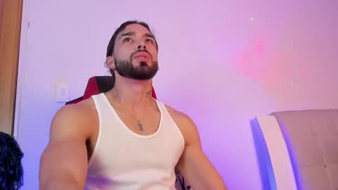 Snapshot of tarzanylobo chatting on 12.09.24 Tarzan online show from 12.09.24