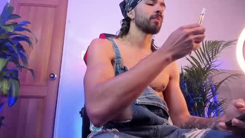 Snapshot of tarzanylobo chatting on 02.17.25 Tarzan online show from 02.17.25