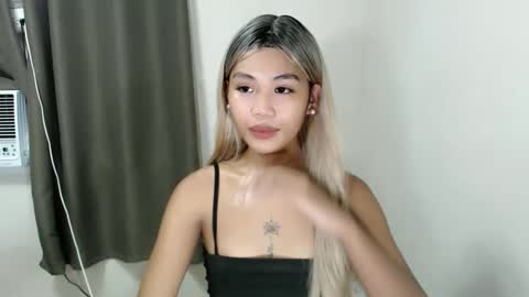 Snapshot of tashaa_09 chatting on 09.28.25 call me tashaa online show from 09.28.25