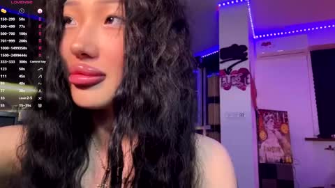 Snapshot of tashinadoncaster chatting on 05.10.26 Viola online show from 05.10.26