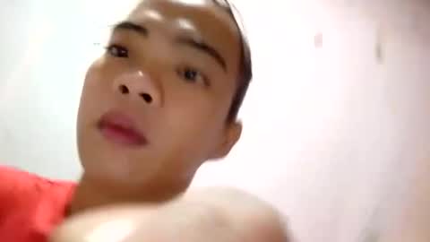 Snapshot of tasstiesst_lady_huge_cock chatting on 10.30.25 roxy online show from 10.30.25