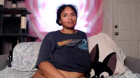 Snapshot of tasteekitty chatting on 10.27.25 Tastee Kitty online show from 10.27.25