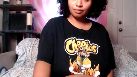 Snapshot of tasteekitty chatting on 10.29.25 Tastee Kitty online show from 10.29.25