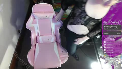 Snapshot of tasteflavored_femboy chatting on 03.11.25 Taste online show from 03.11.25