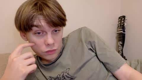 Snapshot of tasteithorny chatting on 04.02.26 tasteithorny online show from 04.02.26