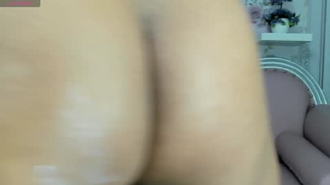 Snapshot of tasty_desires chatting on 12.19.24 TATIS online show from 12.19.24