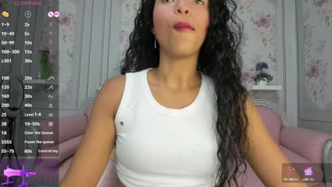 Snapshot of tasty_desires chatting on 12.27.24 TATIS online show from 12.27.24