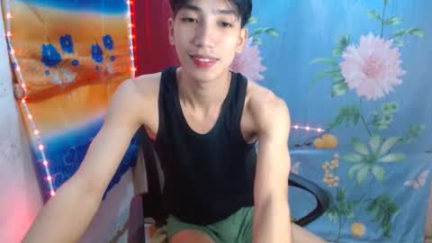 Snapshot of tastylicious_kim chatting on 12.10.24 Ask me online show from 12.10.24