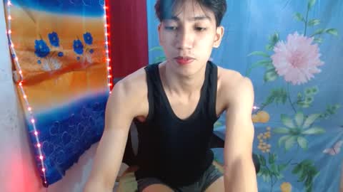 Snapshot of tastylicious_kim chatting on 12.10.24 Ask me online show from 12.10.24