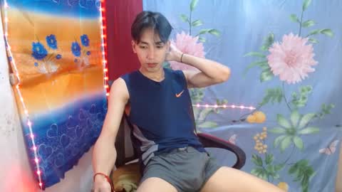Snapshot of tastylicious_kim chatting on 12.11.24 Ask me online show from 12.11.24