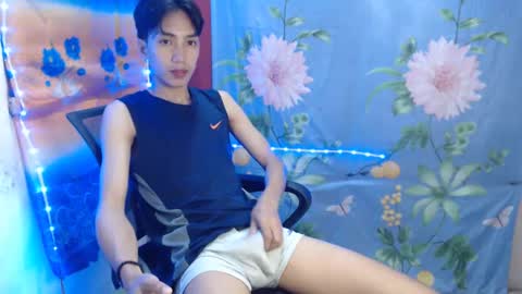Snapshot of tastylicious_kim chatting on 02.09.25 Ask me online show from 02.09.25