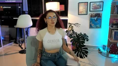 Snapshot of tastymeli8 chatting on 12.14.24 Meli online show from 12.14.24