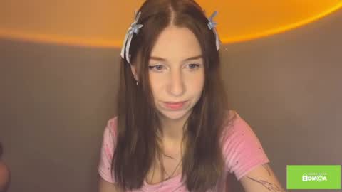 Snapshot of tastyvinni chatting on 06.11.26 Veni online show from 06.11.26
