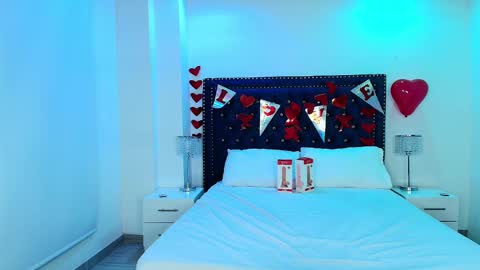 Snapshot of tata_and_michi chatting on 02.14.25 tata_and_michi online show from 02.14.25