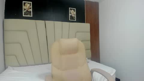 tati_galeano online show from 10.23.25