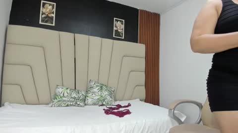 tati_galeano online show from 10.24.25