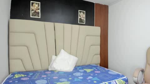 tati_galeano online show from 10.27.25