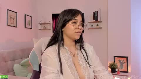 Snapshot of tati_reyes chatting on 04.21.26 Tatiana --- Schedule Monday to Sundays 800 to 200 UTC-5 online show from 04.21.26