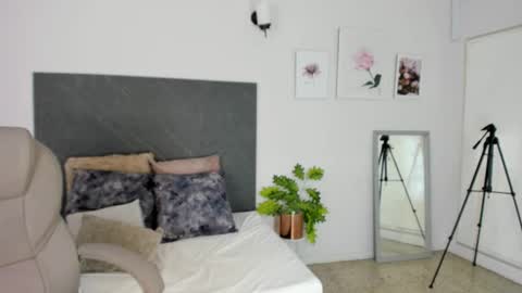 Tati Saldarriaga online show from 11.07.25