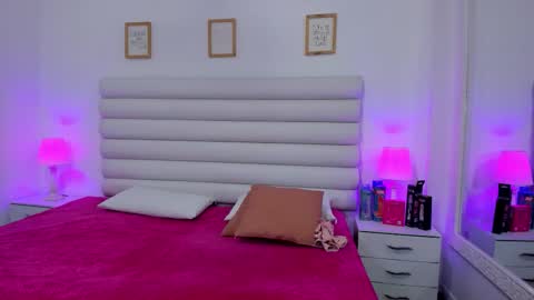 tatiana_arboleda online show from 10.22.25