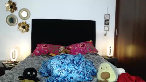 tatiana_monteros online show from 10.21.25