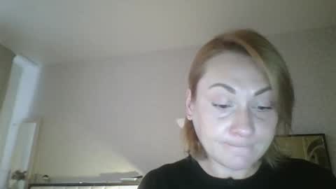 tatiana_xi online show from 10.14.25