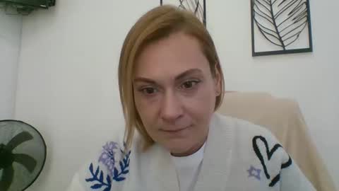tatiana_xi online show from 10.22.25