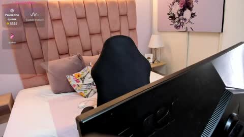 Snapshot of tatianacrow chatting on 03.31.26 Tatiana online show from 03.31.26