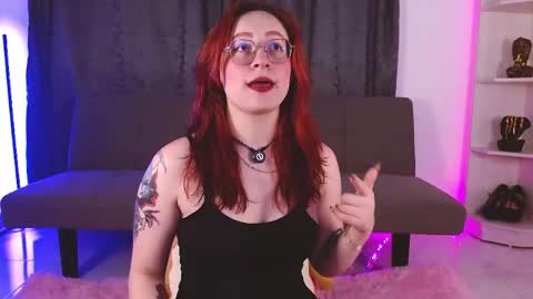 Snapshot of tatianayj chatting on 04.11.26 Tatis online show from 04.11.26