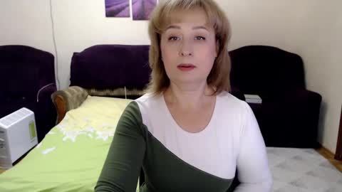 Snapshot of tattease chatting on 12.22.24 Tattease online show from 12.22.24