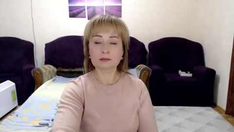 Snapshot of tattease chatting on 02.10.25 Tattease online show from 02.10.25