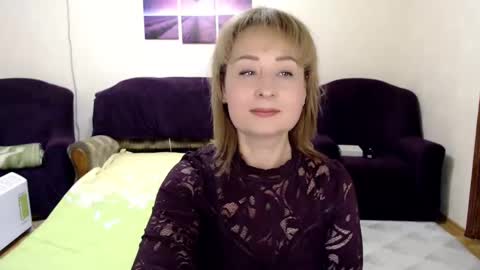 Snapshot of tattease chatting on 03.04.25 Tattease online show from 03.04.25