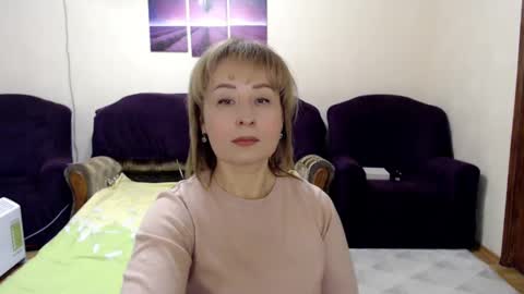 Snapshot of tattease chatting on 03.05.25 Tattease online show from 03.05.25