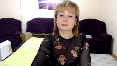 Snapshot of tattease chatting on 03.10.25 Tattease online show from 03.10.25