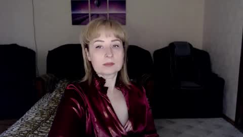 Snapshot of tattease chatting on 09.25.25 Tattease online show from 09.25.25