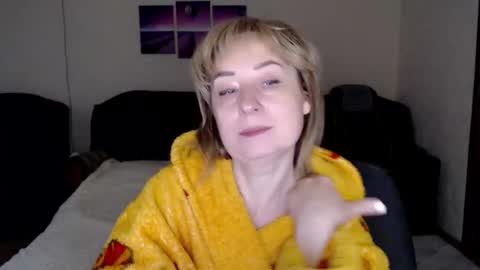 Snapshot of tattease chatting on 10.01.25 Tattease online show from 10.01.25