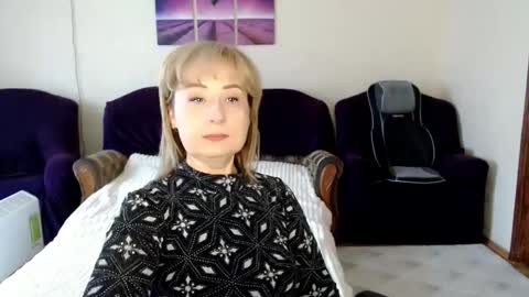 Snapshot of tattease chatting on 10.03.25 Tattease online show from 10.03.25