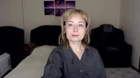 Snapshot of tattease chatting on 10.08.25 Tattease online show from 10.08.25