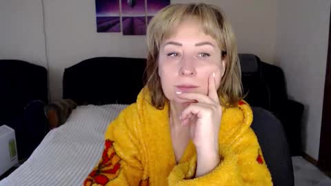 Snapshot of tattease chatting on 10.15.25 Tattease online show from 10.15.25