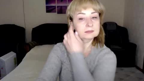 Snapshot of tattease chatting on 10.22.25 Tattease online show from 10.22.25