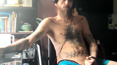 Snapshot of tattedalpha chatting on 11.20.25 tattedalpha online show from 11.20.25