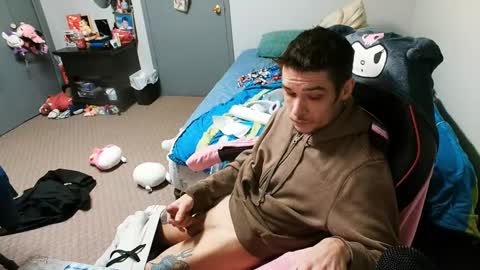 Snapshot of tattedcumdaddy chatting on 02.26.25 tattedcumdaddy online show from 02.26.25