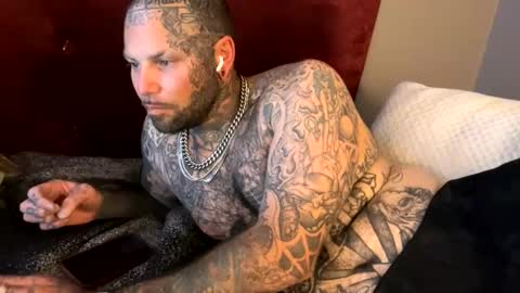 Snapshot of tattoo23inky chatting on 05.24.26 inky online show from 05.24.26