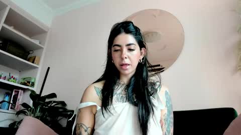 Snapshot of tattoo_ninja_kitty chatting on 06.09.26 Nathalie Hardy online show from 06.09.26