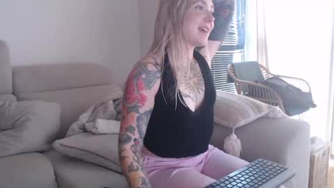 tattoobbgirl online show from 10.28.25