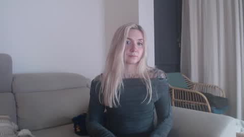 tattoobbgirl online show from 11.19.25