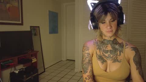 Snapshot of tattooed_natalia chatting on 02.07.25 Natalia 3 online show from 02.07.25
