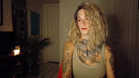 Snapshot of tattooed_natalia chatting on 04.26.26 Natalia 3 online show from 04.26.26